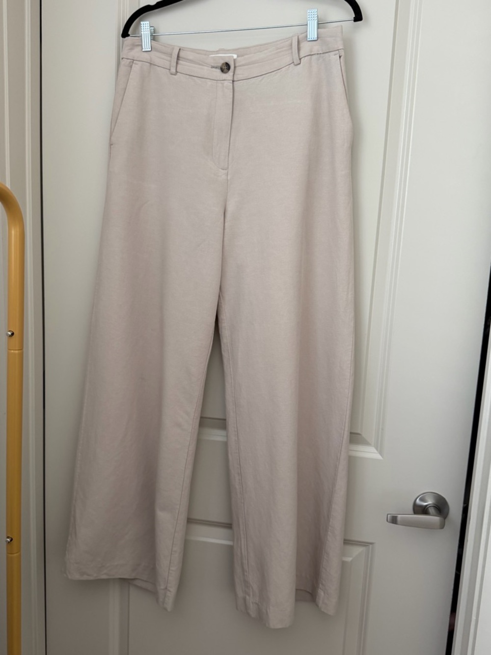 H&M Wide-Leg Cream-Beige Trousers